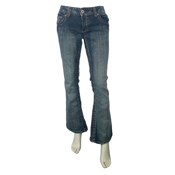 Womens Maurices  Jeans Embellished  Embroidered Pockets  5  Short BTS Denim - Picture 1 of 11
